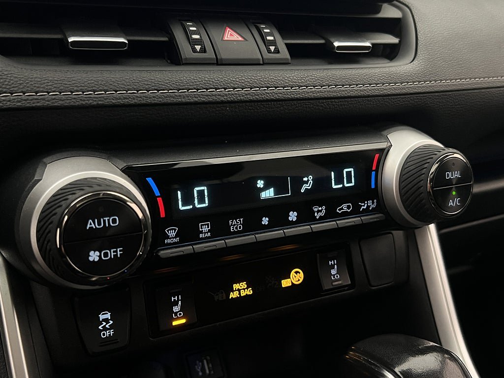 Vehicle Image 27