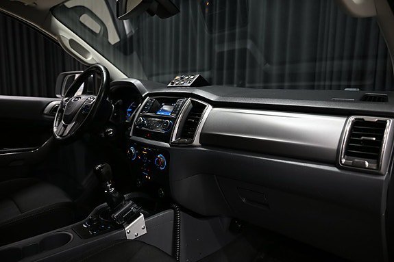 Vehicle Image 33