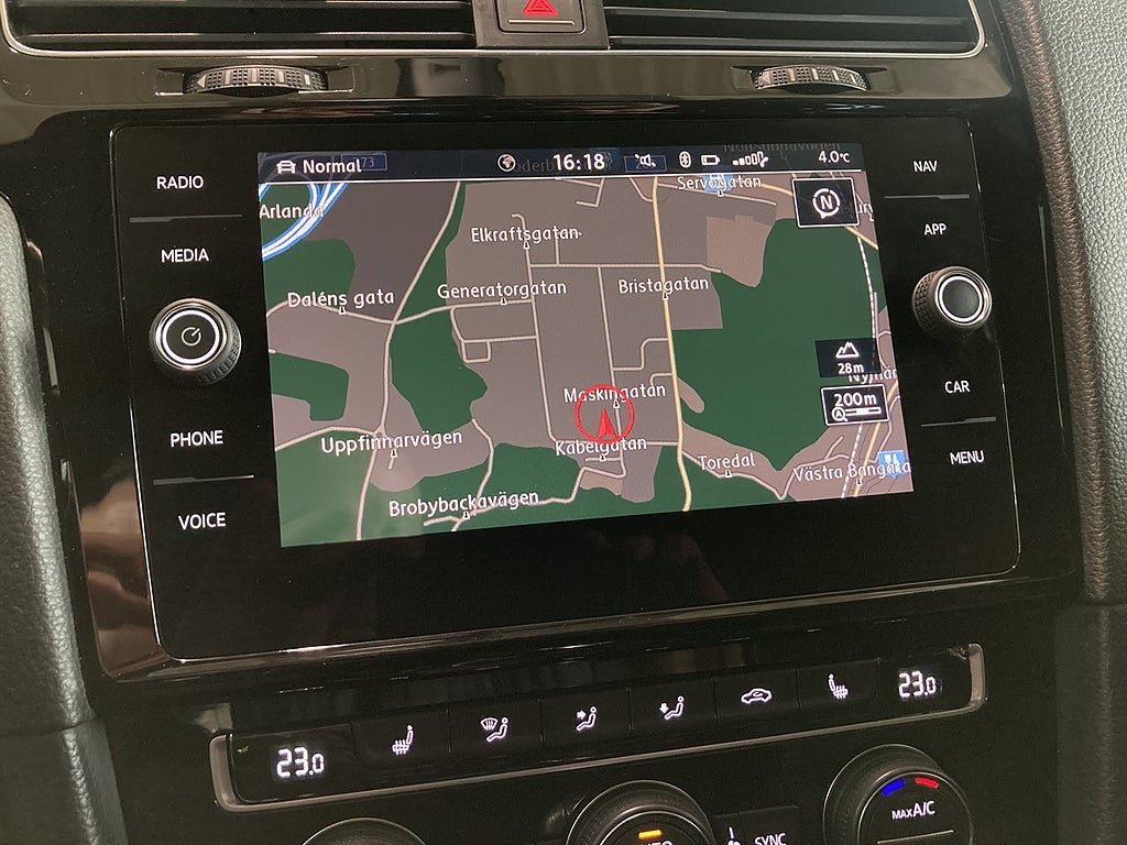 Vehicle Image 14