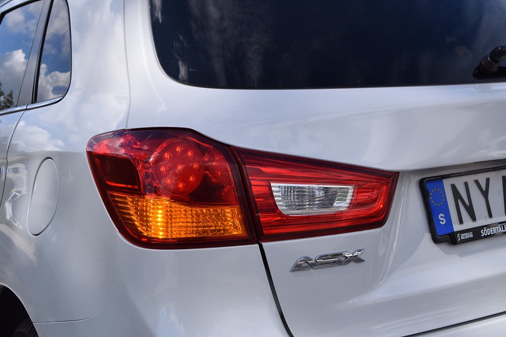 Vehicle Image 18