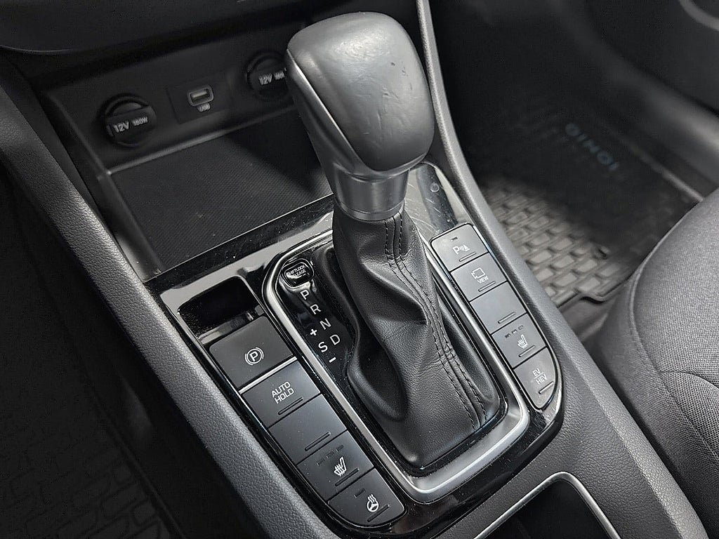 Vehicle Image 12
