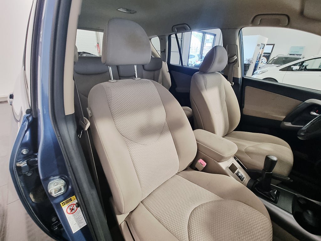 Vehicle Image 17