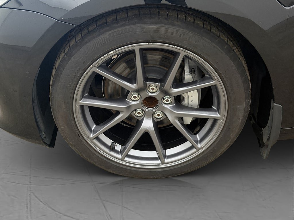 Vehicle Image 32
