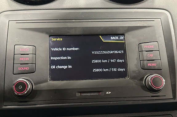 Vehicle Image 15