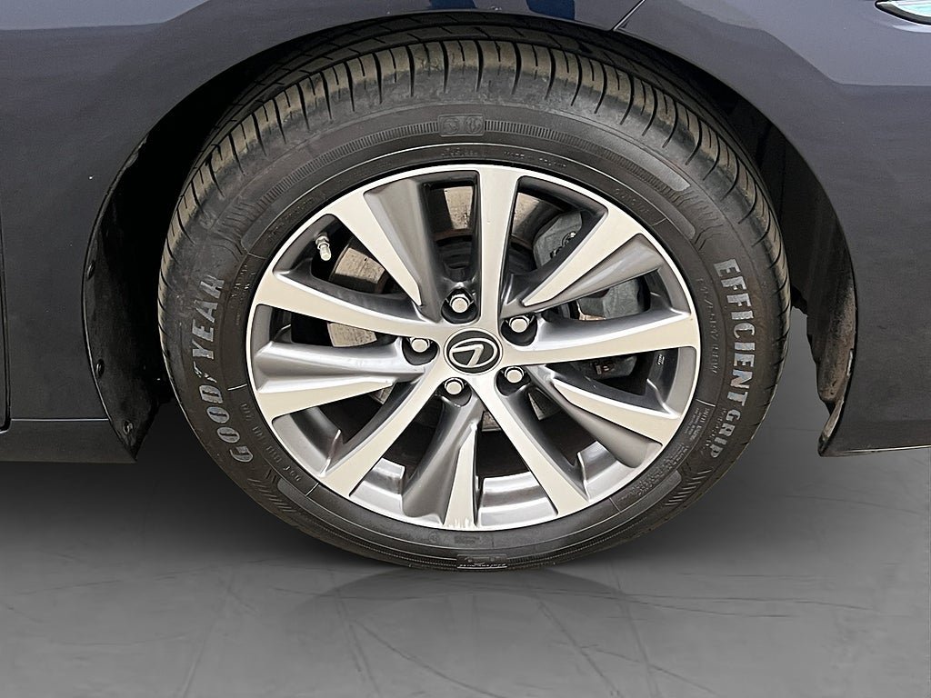 Vehicle Image 31