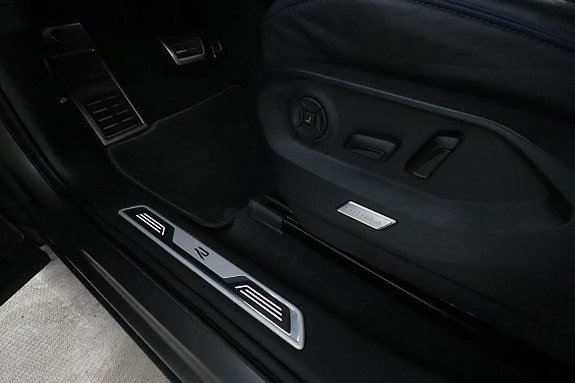 Vehicle Image 33