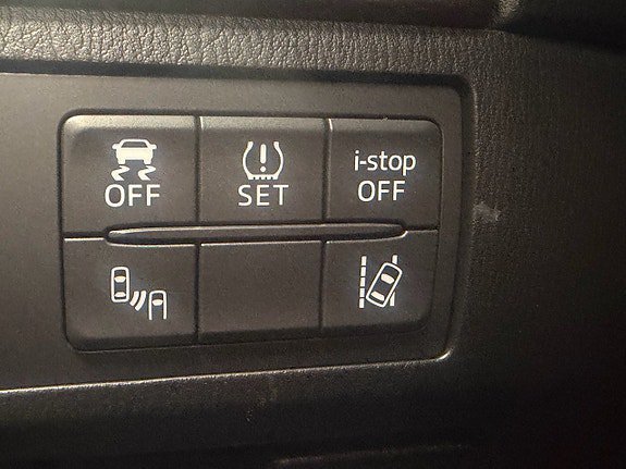 Vehicle Image 26