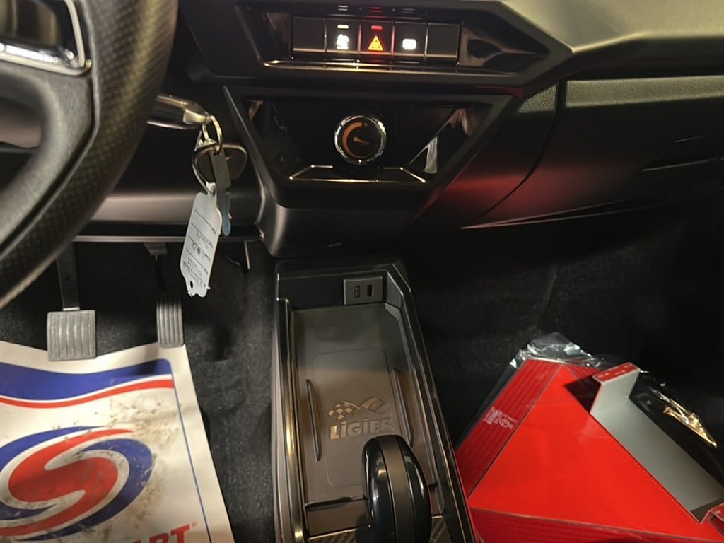 Vehicle Image 10
