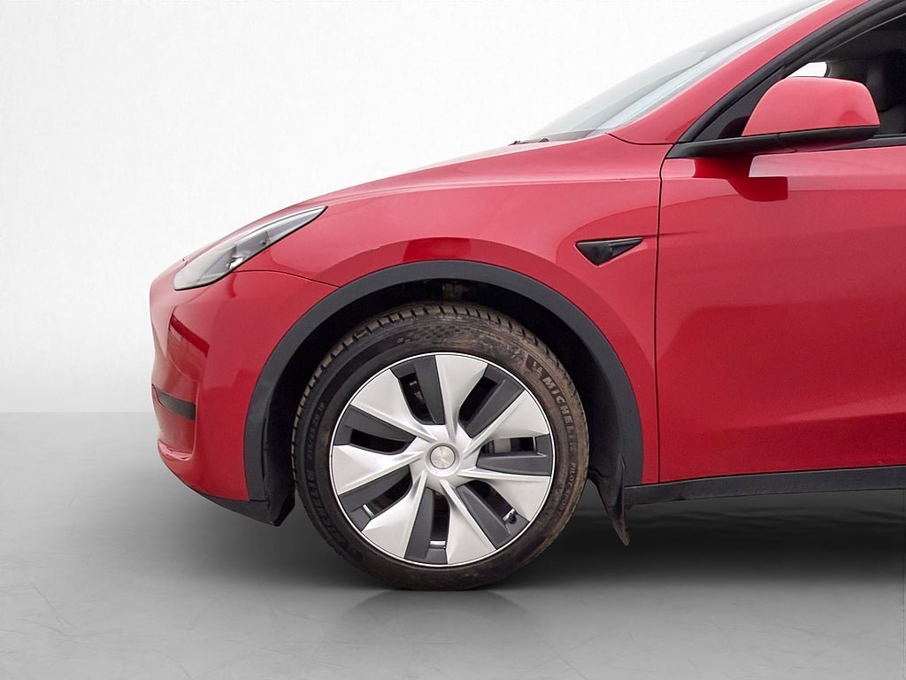 Vehicle Image 11