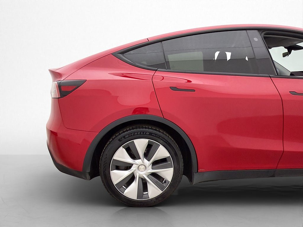Vehicle Image 16