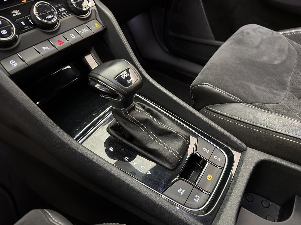 Vehicle Image 22
