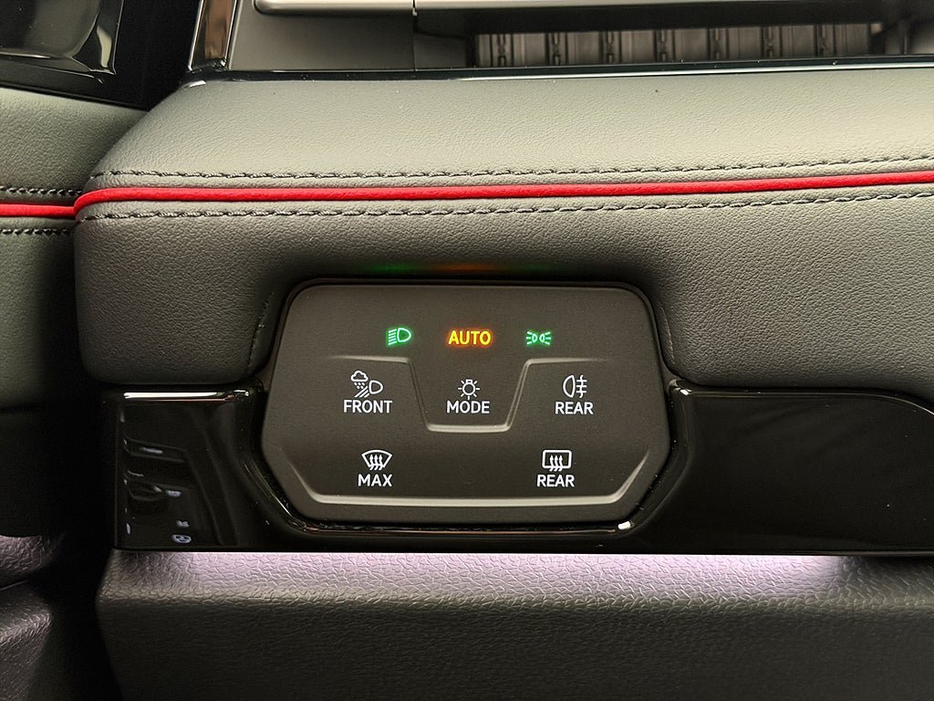 Vehicle Image 33