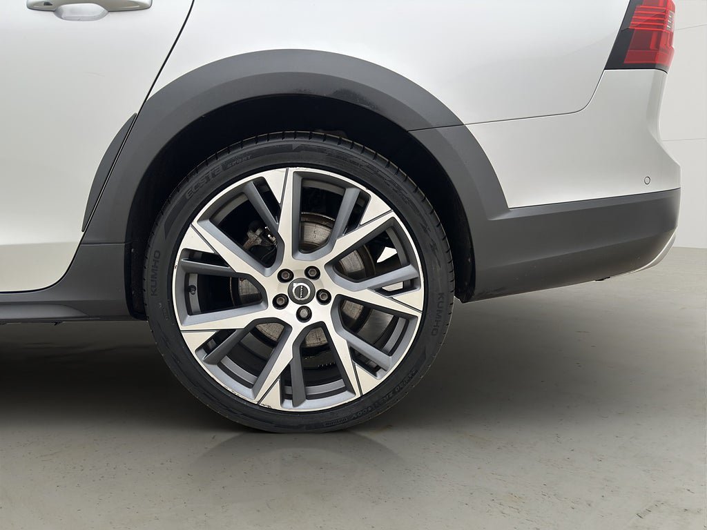Vehicle Image 38