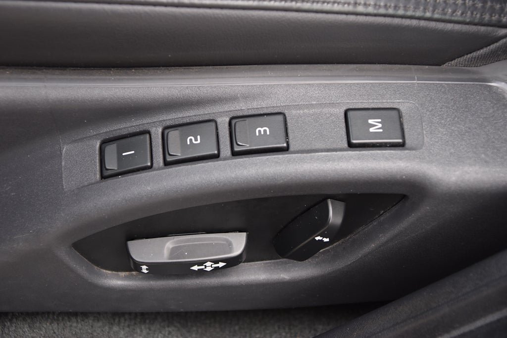 Vehicle Image 22