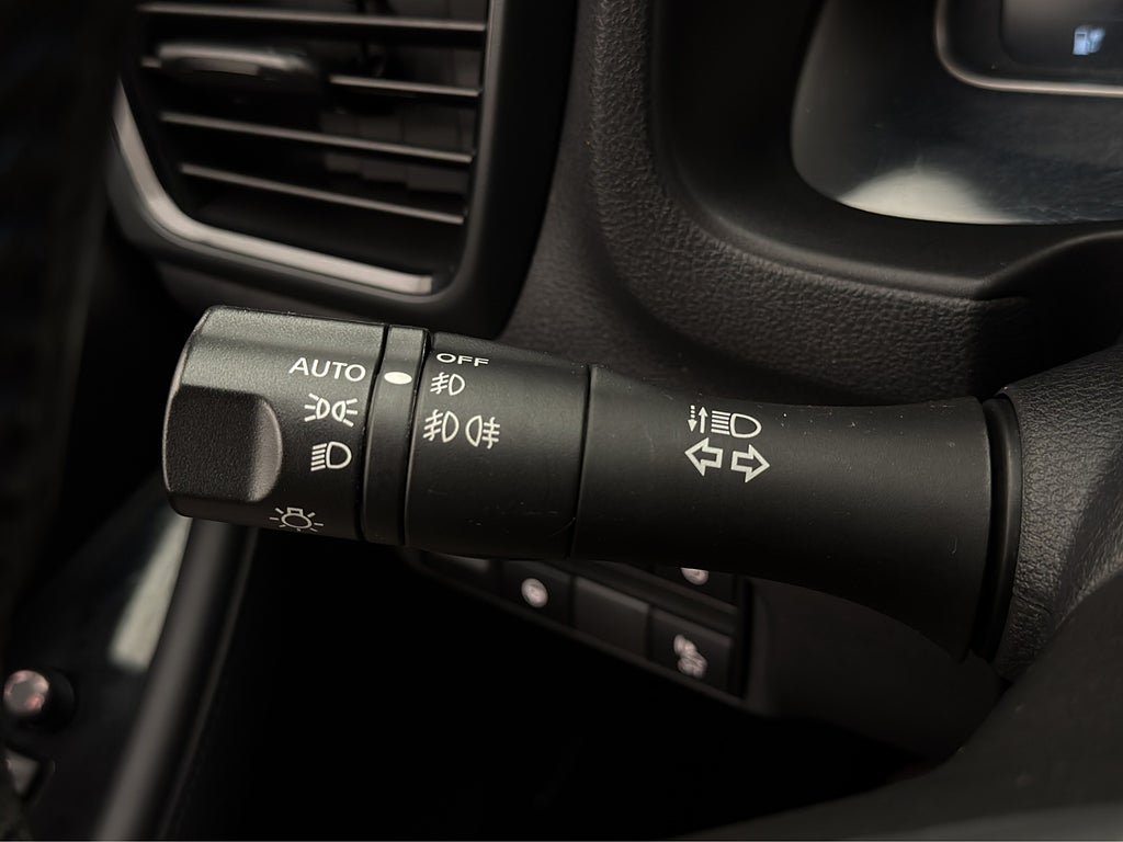 Vehicle Image 24