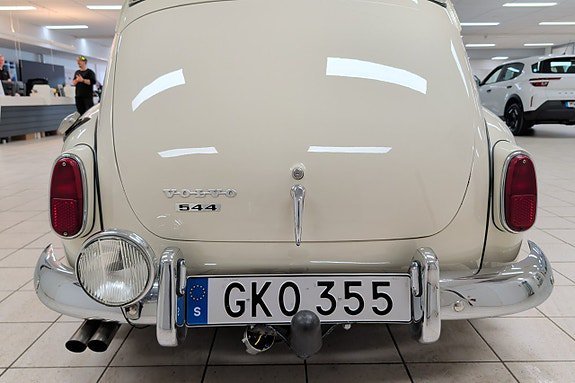 Vehicle Image 24