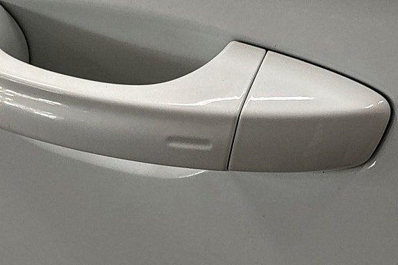 Vehicle Image 32