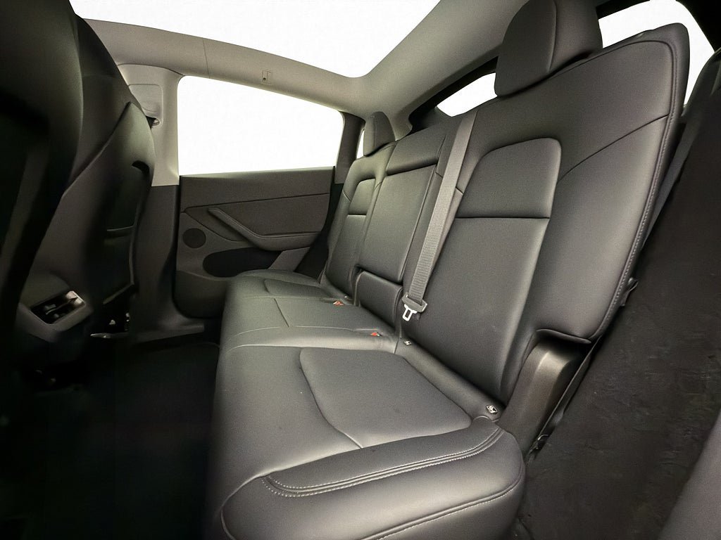 Vehicle Image 31