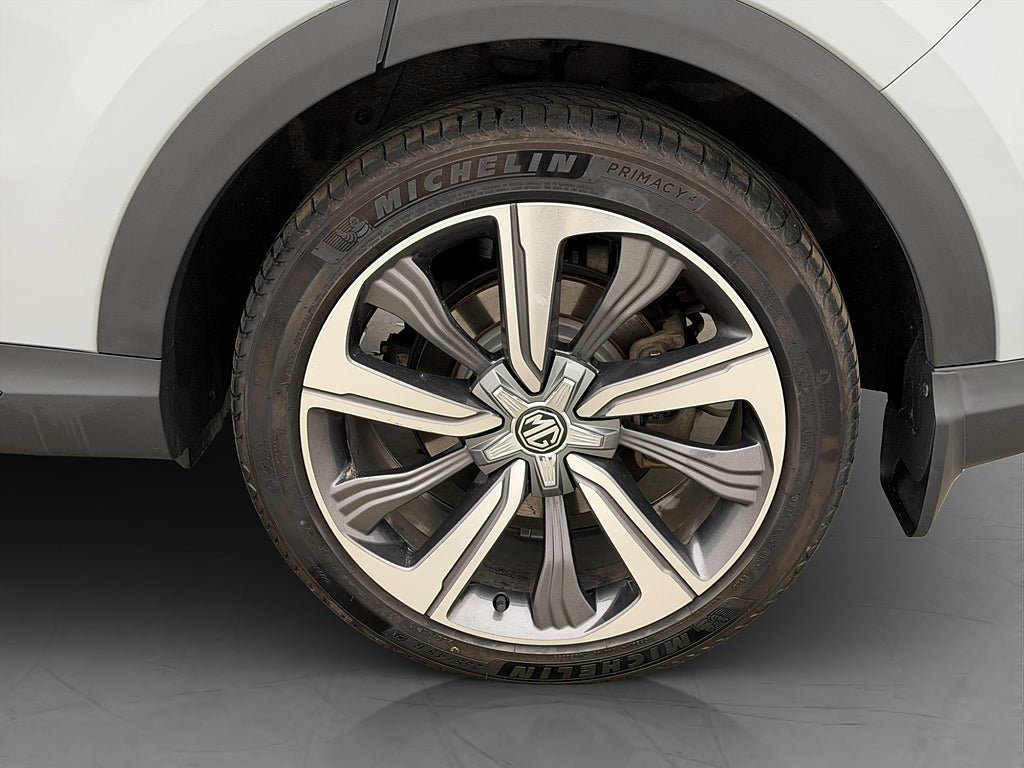 Vehicle Image 35