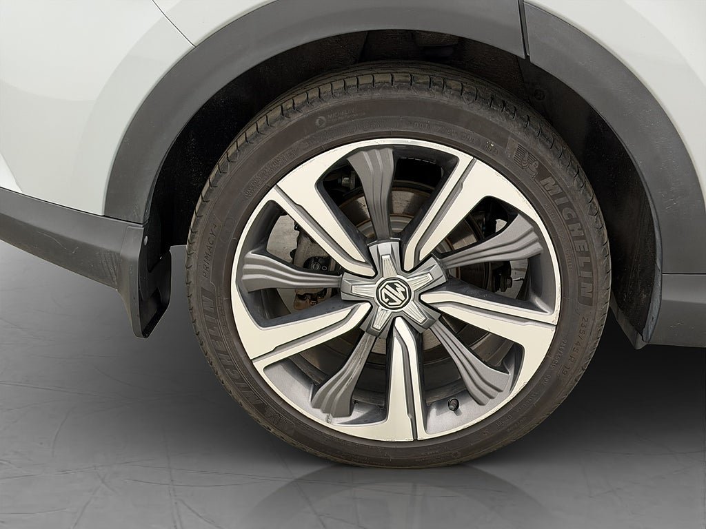 Vehicle Image 36