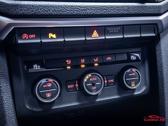 Vehicle Image 27