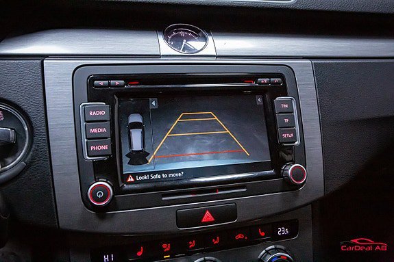Vehicle Image 24
