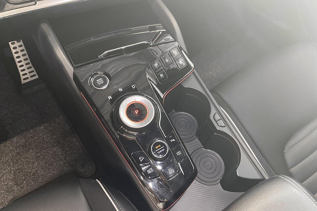Vehicle Image 14