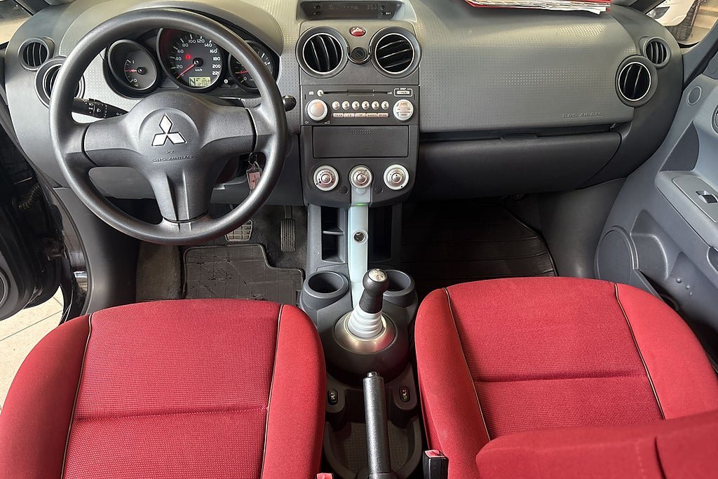 Vehicle Image 15