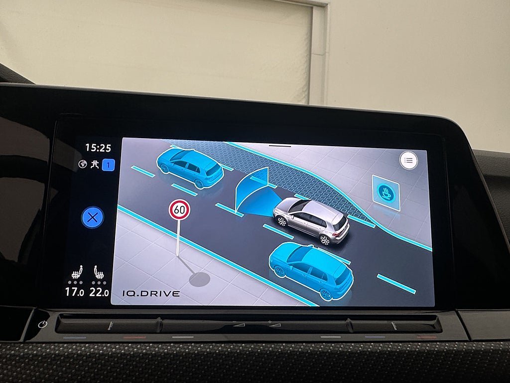 Vehicle Image 38