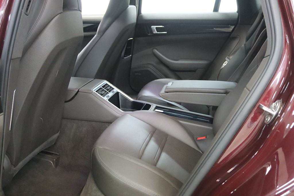 Vehicle Image 15