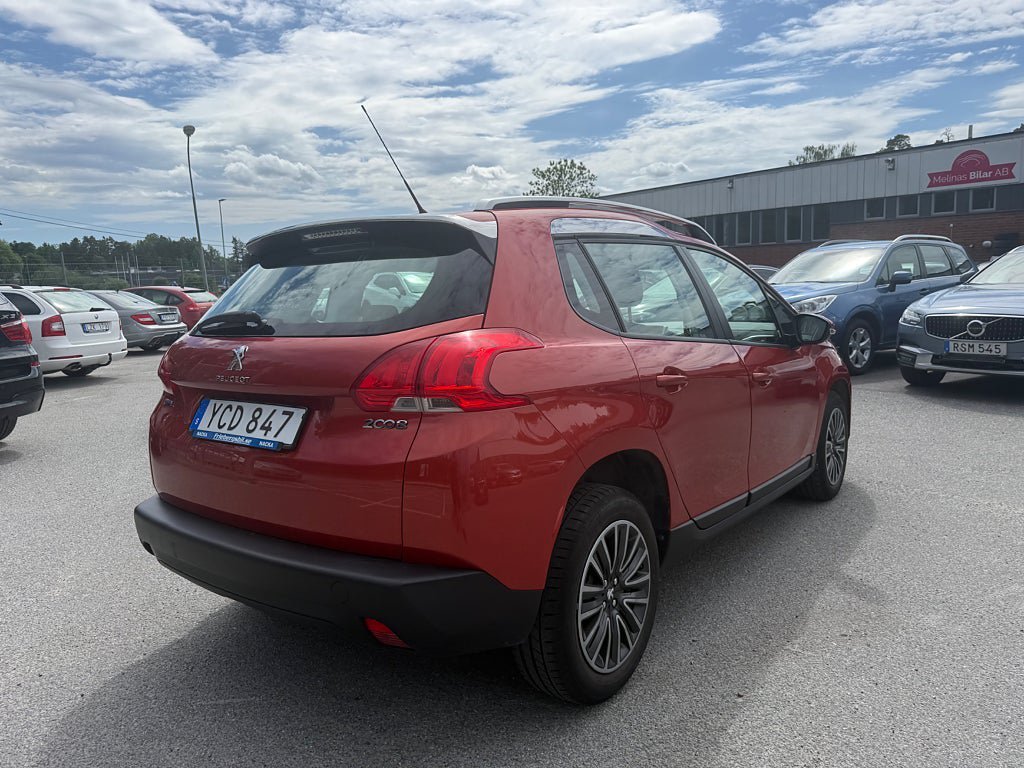 Vehicle Image 6