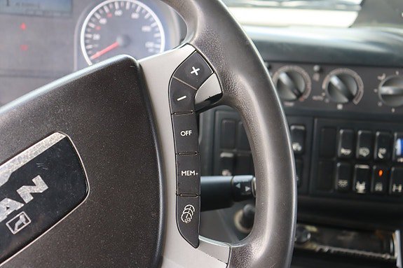 Vehicle Image 29