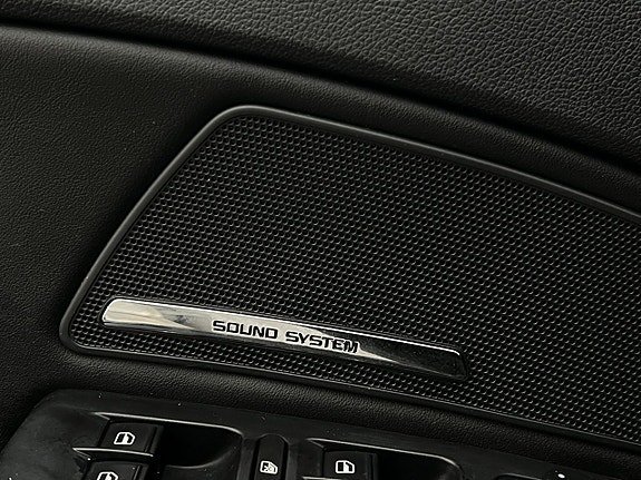 Vehicle Image 27