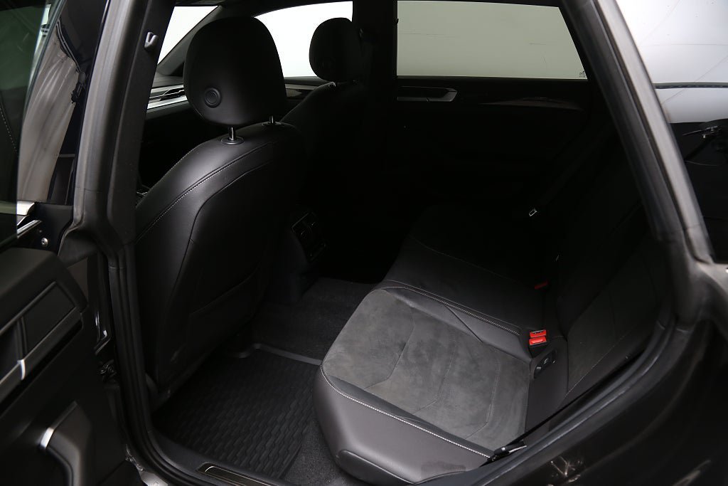 Vehicle Image 27