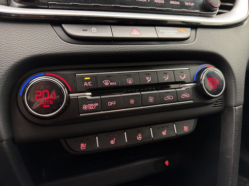 Vehicle Image 27