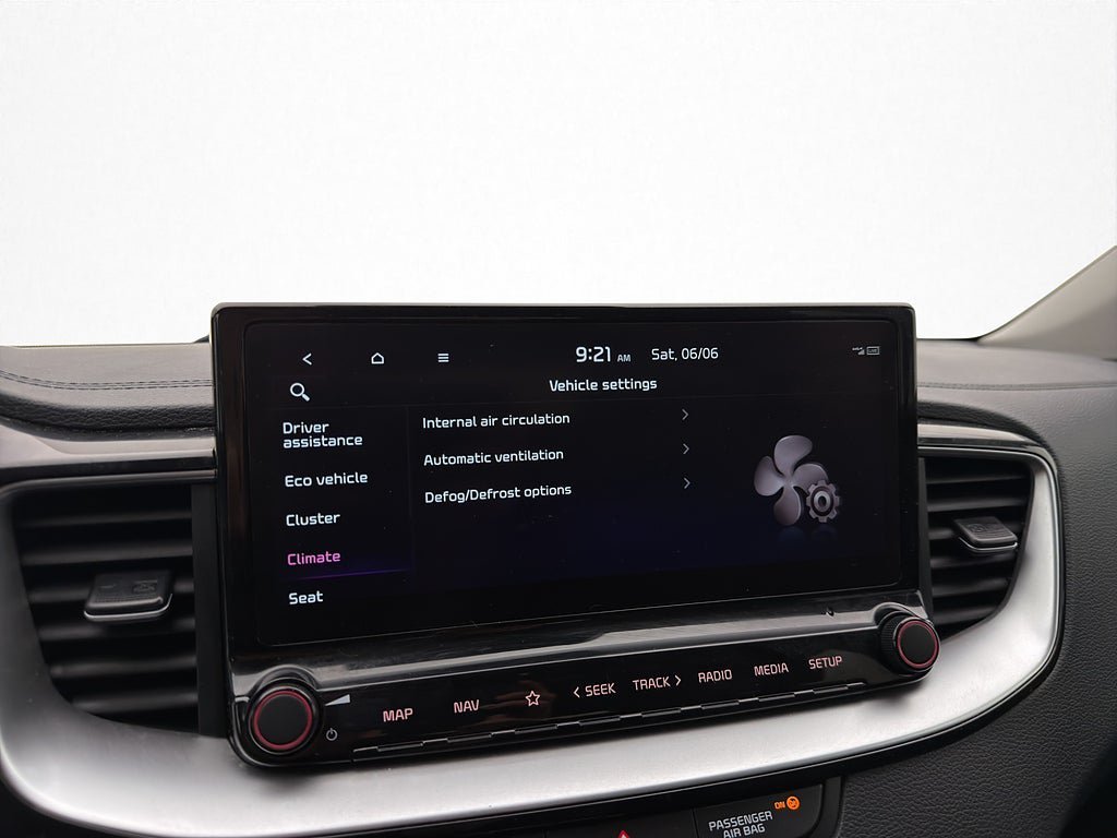 Vehicle Image 32