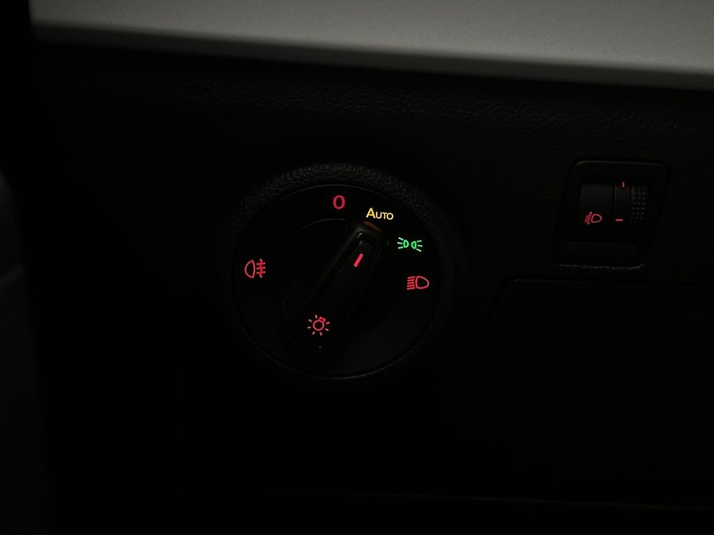 Vehicle Image 28