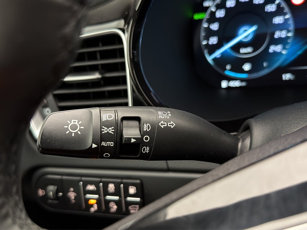 Vehicle Image 37