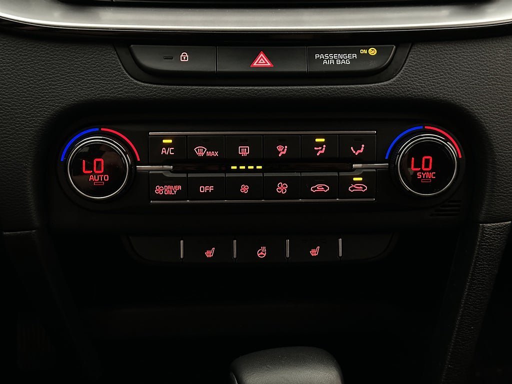 Vehicle Image 29