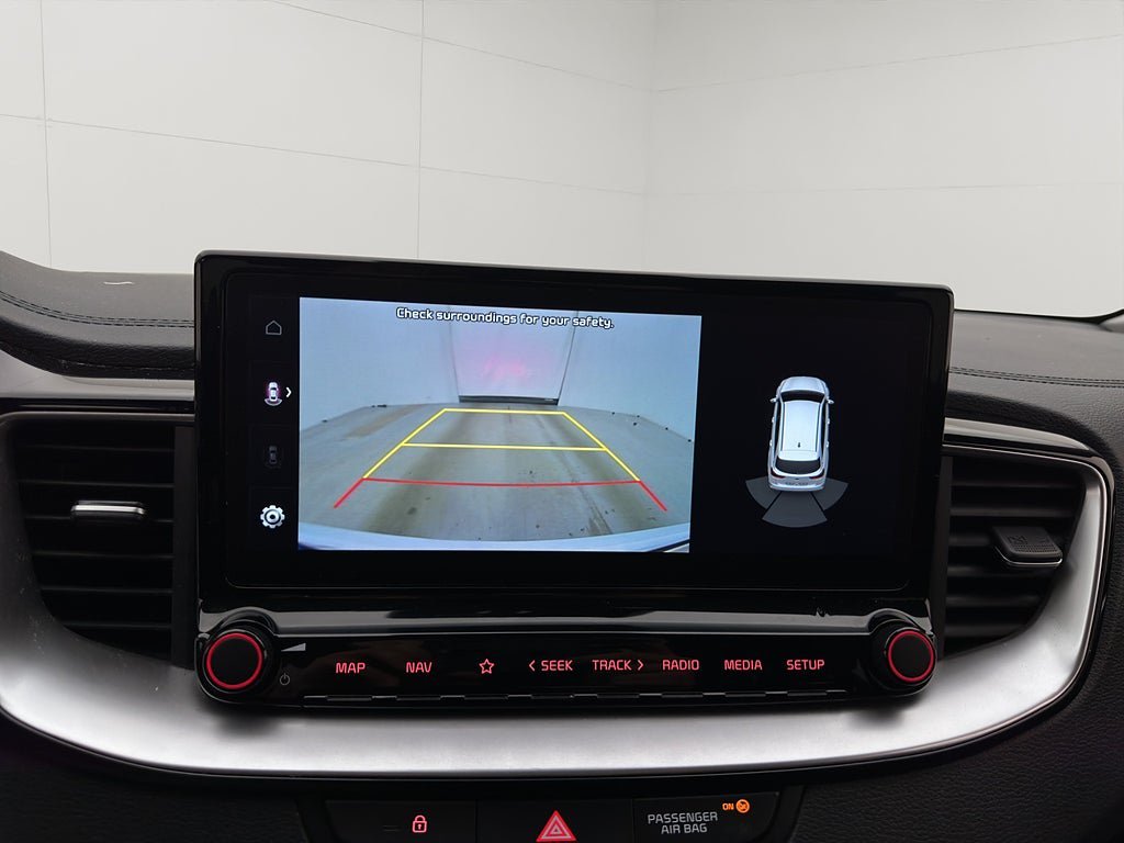Vehicle Image 32