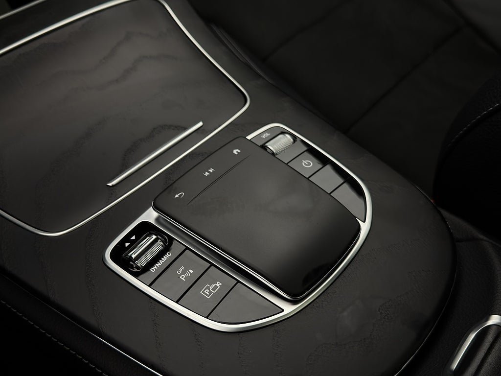 Vehicle Image 33