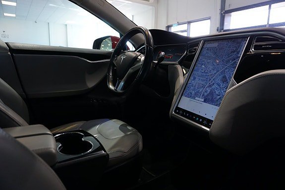 Vehicle Image 17