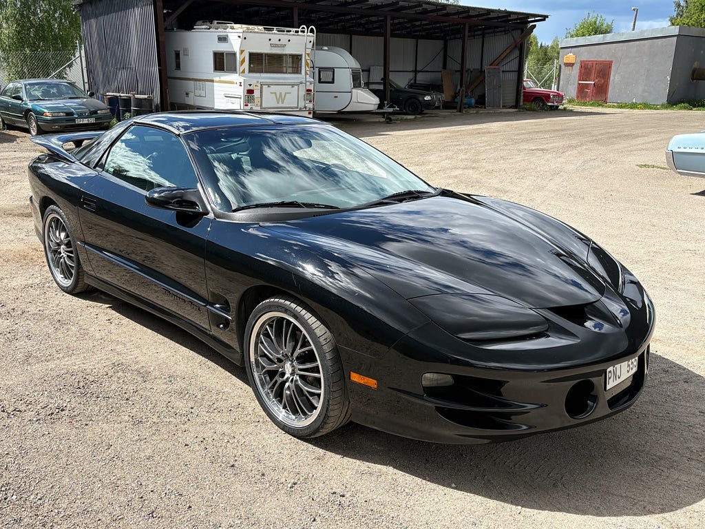 Vehicle Image 7