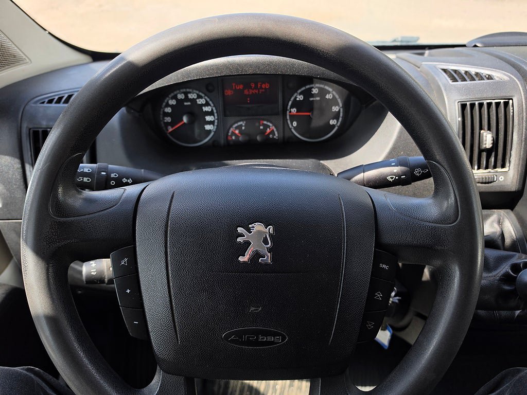 Vehicle Image 15