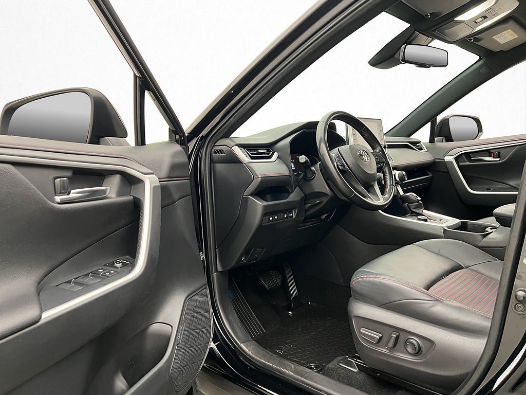Vehicle Image 15