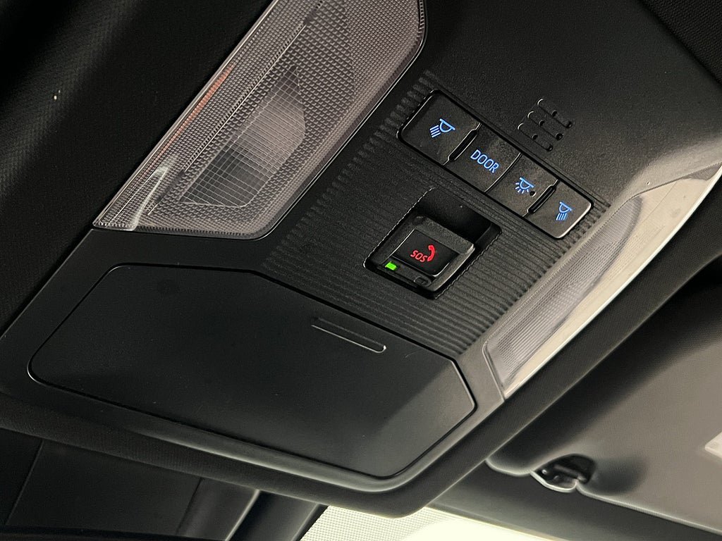 Vehicle Image 28