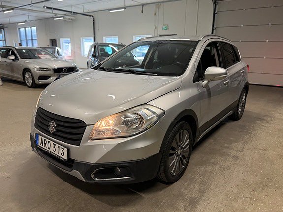 Vehicle Image 6