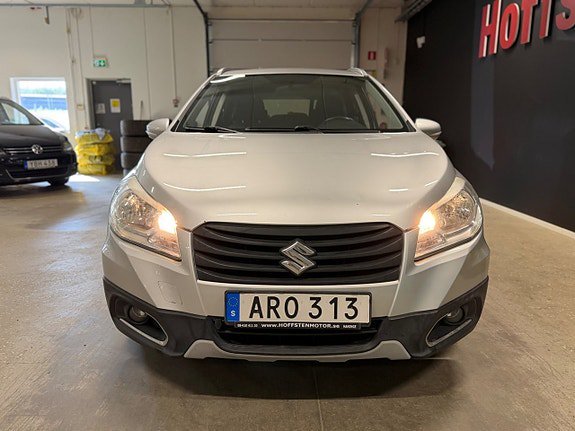 Vehicle Image 7