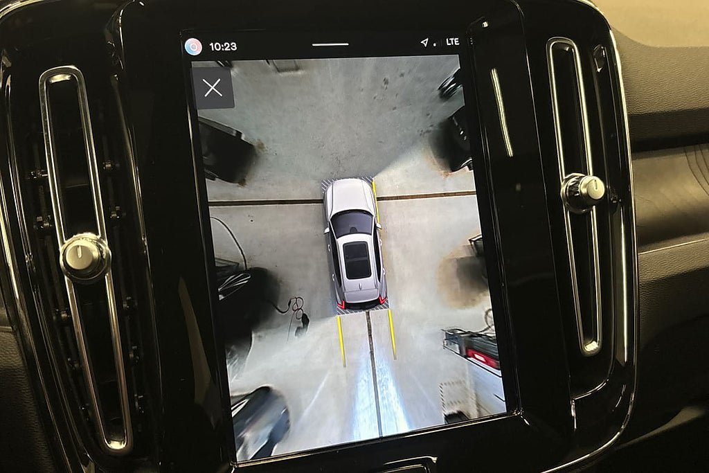 Vehicle Image 11