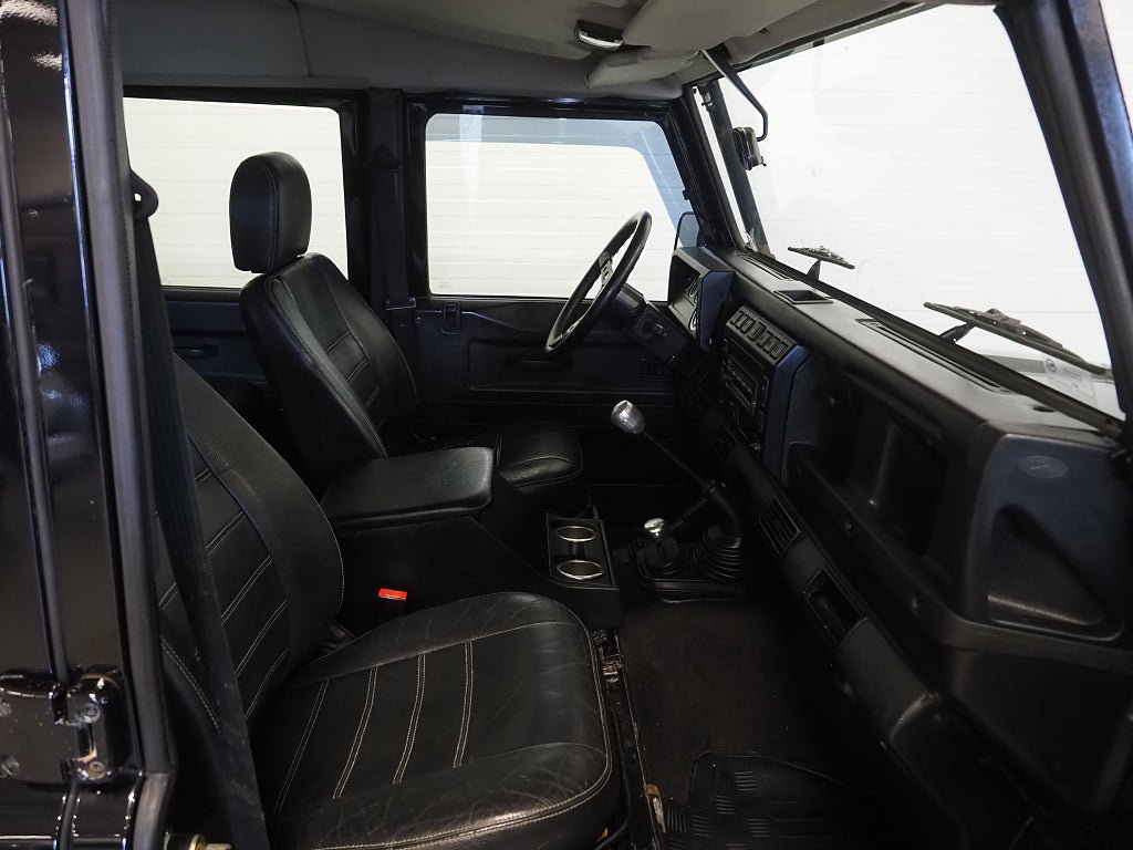 Vehicle Image 10